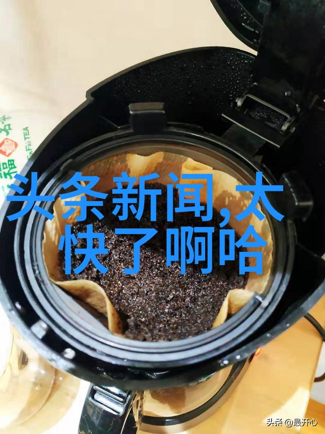 天涯明月刀如同一柄锋利的刀剑首播时随风穿梭割裂了观众的心扉群星齐聚一堂以独特的情感编织出同根同源的中