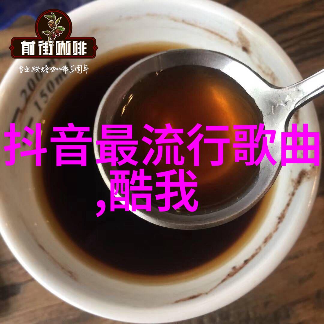 青春嘻哈梦18岁女Rapper的DISS战与成长