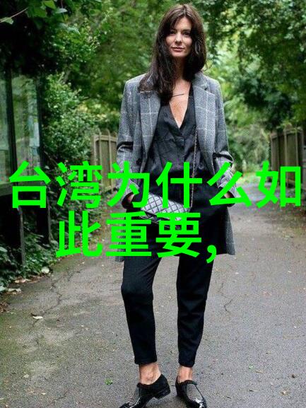 世界奇闻怪事乔杉一家四口如同春花烂漫的画卷二女儿的出生宛若冬日里最温暖的阳光而妻子在生产时所经历的血